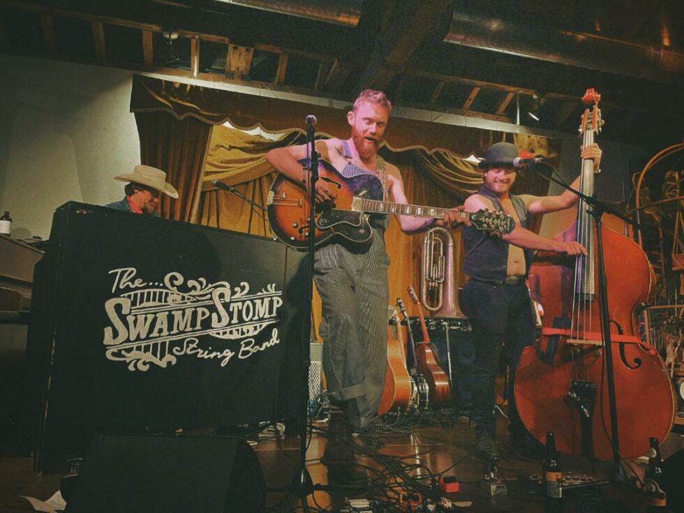 » Swamp Stomp String Band